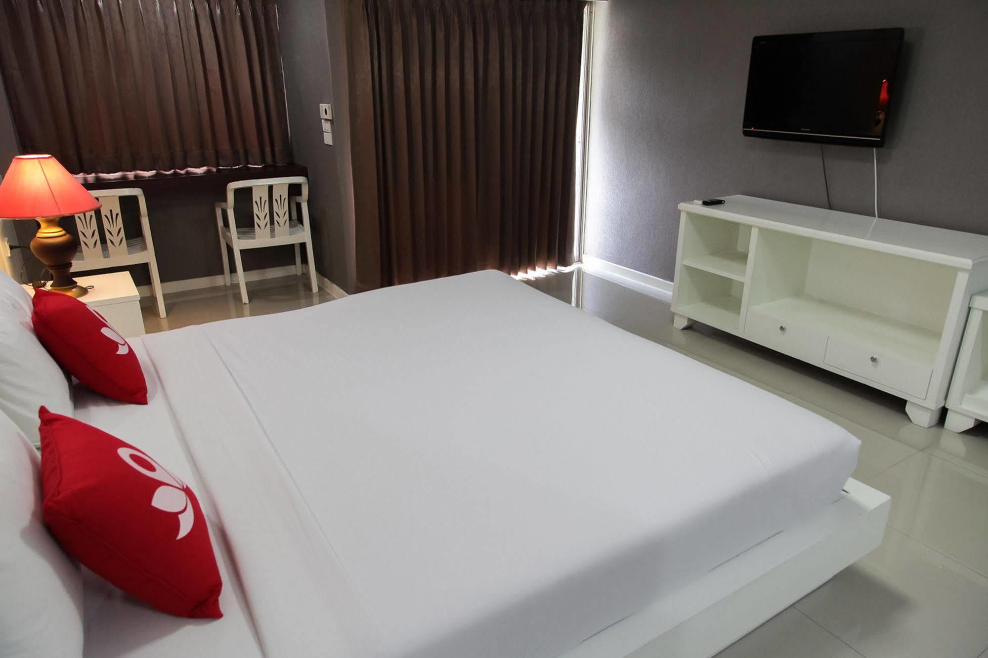 Zen Rooms Bangchak Bangkok Esterno foto